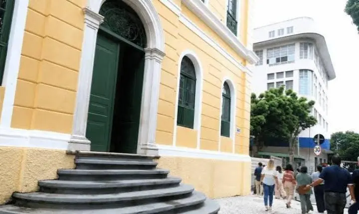 MP do Ceará pede na Justiça condenação da Prefeitura e de gestores de Quixeramobim por gastos de R$ 690 mil com carnaval durante estiagem e crise financeira