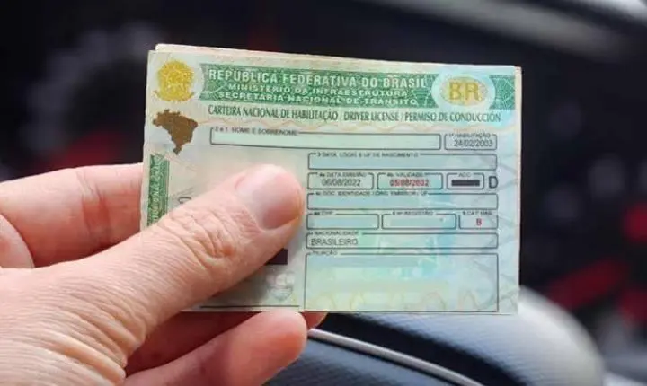 Novas regras da CNH provocam 100 mil demissões e viram alvo de ação no STF