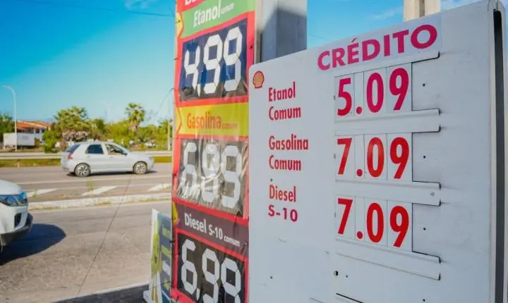 O peso no bolso: Preço do combustível dispara na capital cearense e alcança R$ 6,99.