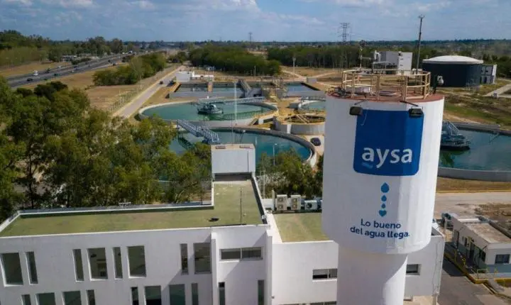 Plano Milei em ação: estatal de água é privatizada na Argentina após tarifas saltarem até 530%