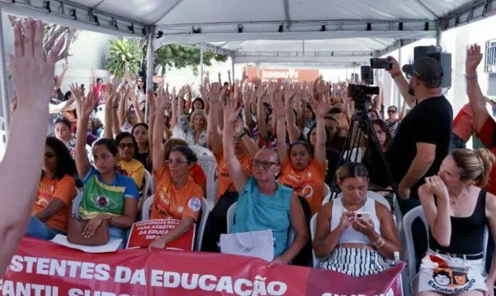 Sem Resposta da Prefeitura, Greve na Educação Infantil de Fortaleza Chega ao 9º Dia; veja o vídeo
