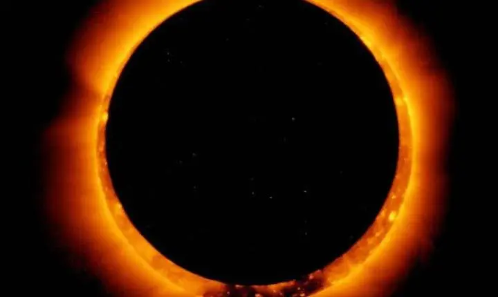 Veja fotos do eclipse registradas em diversas partes do mundo!