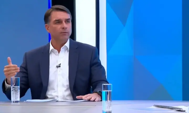 Flávio promete corte de 10 ministérios: 