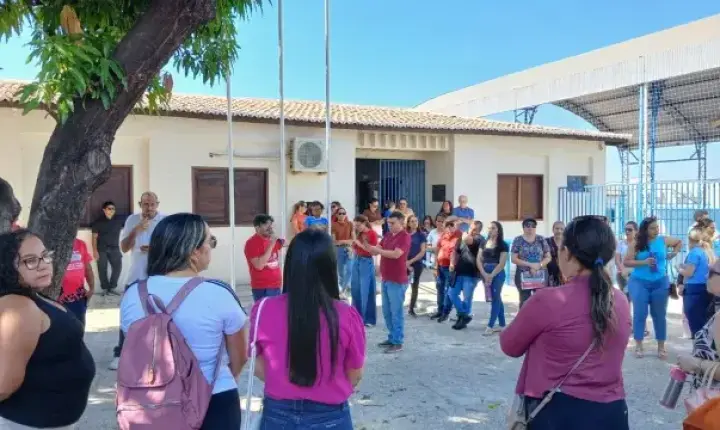 Calor nas salas de aula motiva paralisação de servidores da educação em Juazeiro do Norte