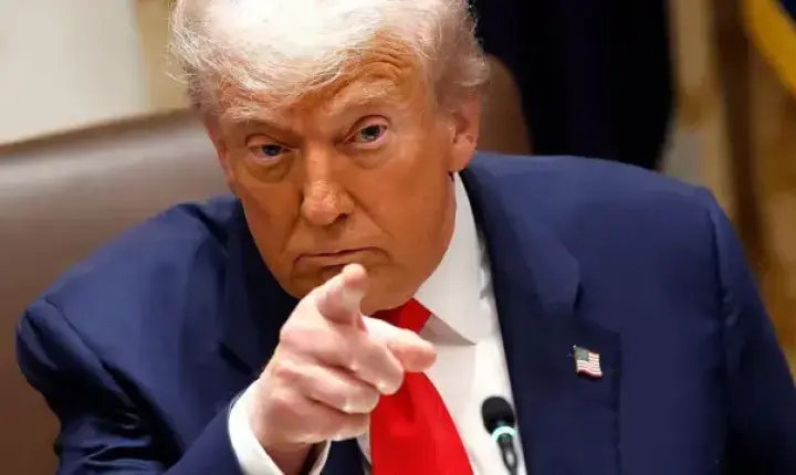 Trump diz que monitora eleição no Brasil, mas evita apoiar Lula ou Flávio