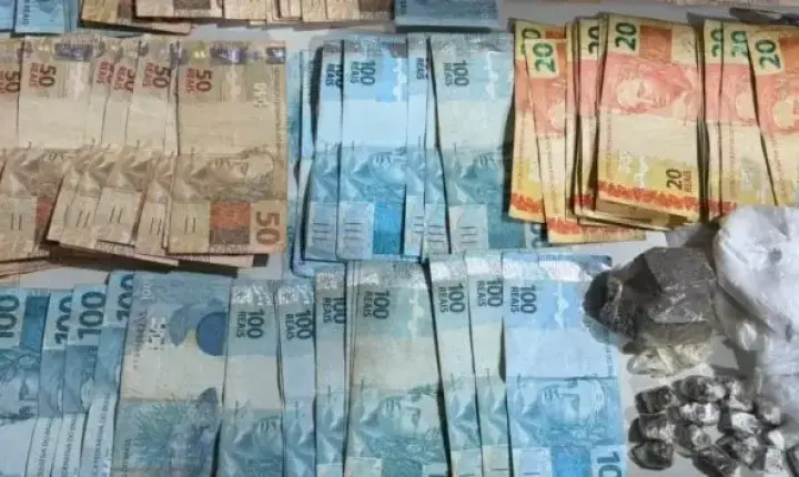 Dupla do CV é presa em Caucaia suspeita de extorquir moradores