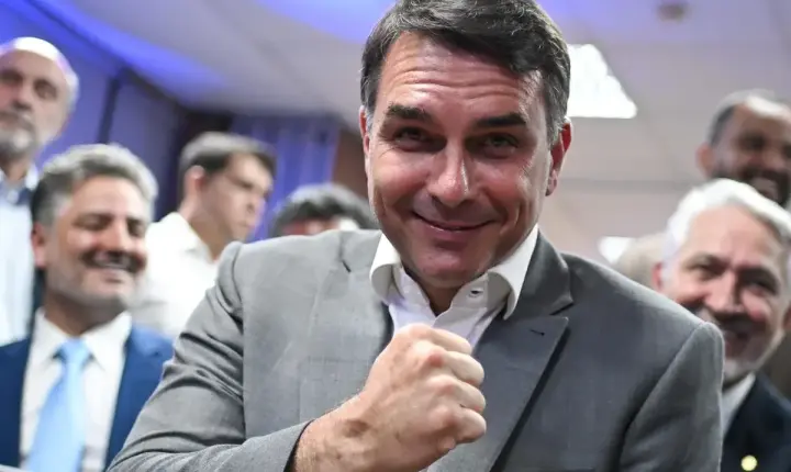 Flávio recua, diz que vai ao debate da Band e provoca Lula: 